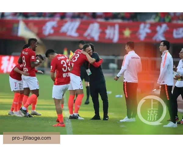 欧冠本周末客场阵容风向揭晓强强对话火药味拉满一触即发大战前夜
